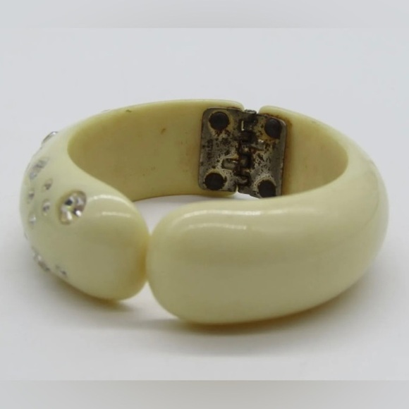 BAKELITE WEISS Era Vintage 1940s-50s Hinged Rhinestone Studded Clamper Bracelet - Picture 2 of 5